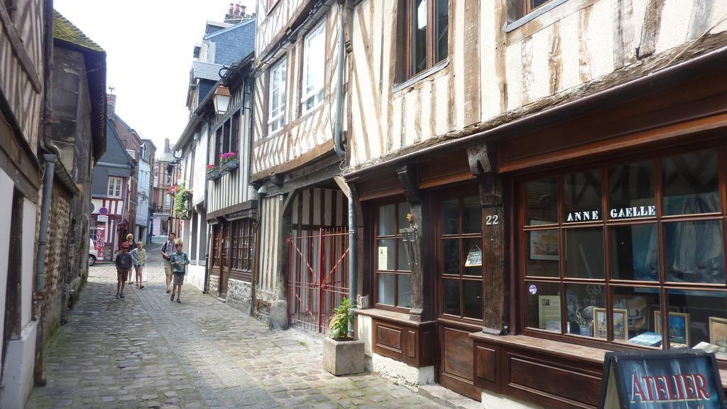 Studio Des Lingots Apartment Honfleur Exterior photo
